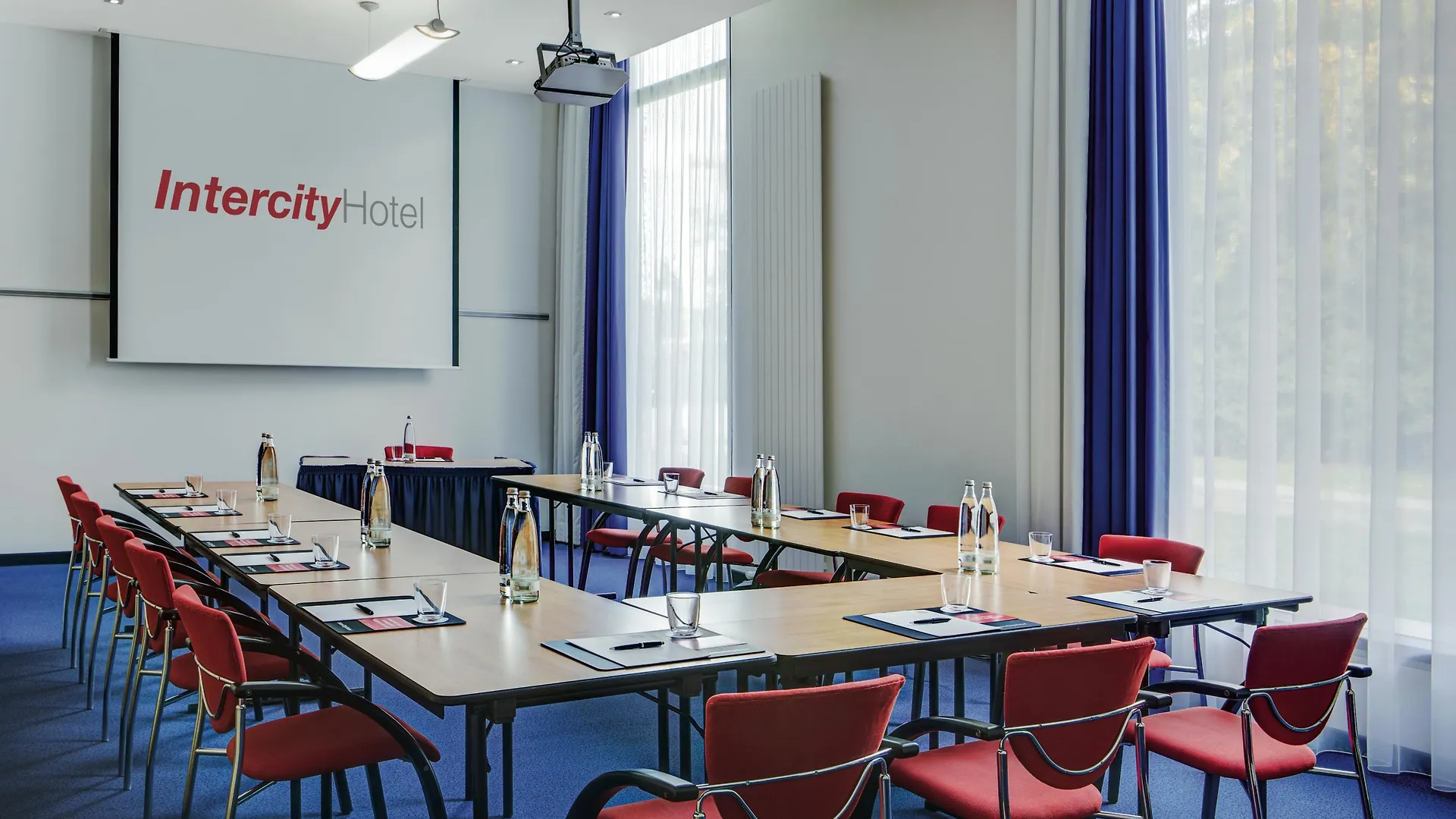 Intercityhotel Frankfurt Airport Франкфурт-на-Майне Отель