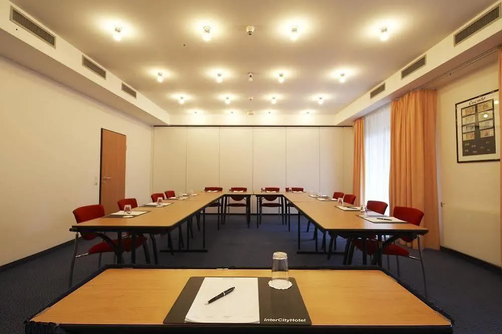 Отель Intercityhotel Frankfurt Airport Франкфурт-на-Майне