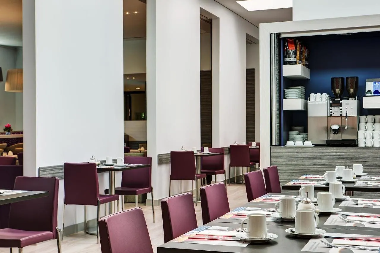IntercityHotel Frankfurt Airport Frankfurt am Main 4*,